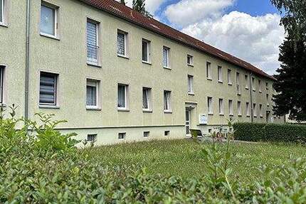 Wohnung Elsteraue Profen - 3 Zimmer, 63 m&sup2;, 390&euro; | Angebot:23111677