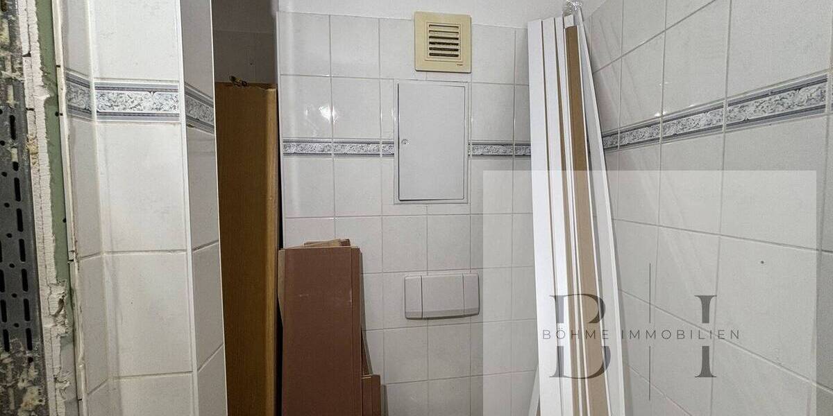 Etagenwohnung Gera Innenstadt - 2 Zimmer, 52 m&sup2;, 350&euro; | Angebot:26273818