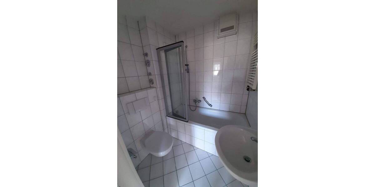 Etagenwohnung Gera Untermhaus - 4 Zimmer, 108 m&sup2;, 700&euro; | Angebot:26851207