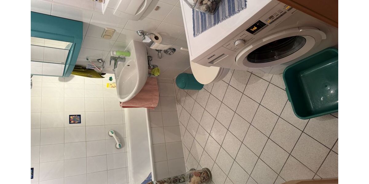 Kapitalanlage: Eigentumswohnung mit Stellplatz in ansprechender Wohngegend! - Mehrfamilienhaus, Wohnhaus Gera Alt-Bieblach | Angebot:26132110