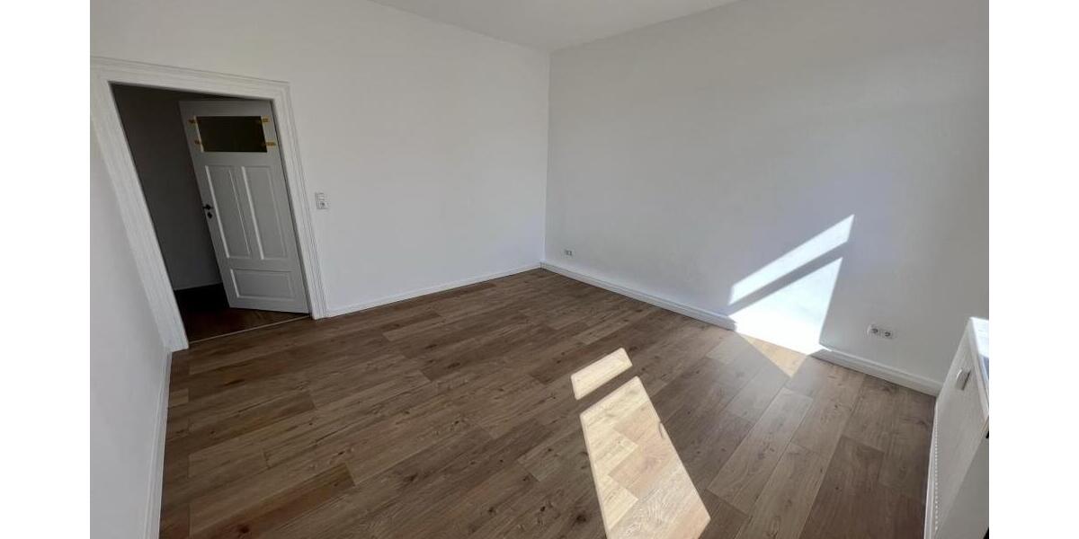 Sanierte 4-Raum-Wohnung mit Balkon und Einbauküche! - Etagenwohnung Gera Zwötzen | Angebot:26876618