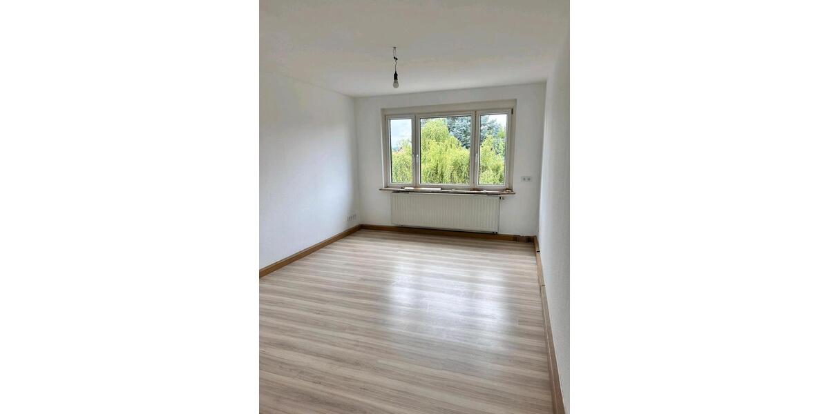 Etagenwohnung Neustadt an der Orla - 3 Zimmer, 70 m&sup2;, 390&euro; | Angebot:26431103
