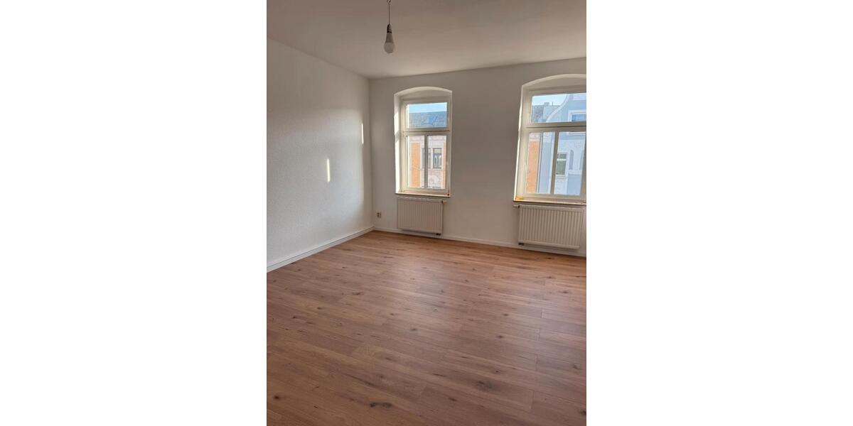 Etagenwohnung Gera Alt-Bieblach - 4 Zimmer, 100 m&sup2;, 646&euro; | Angebot:26698307