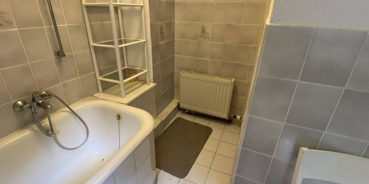 Doppelhaushälfte Mertendorf - 4 Zimmer, 80 m&sup2;, 69.000&euro; | Angebot:25834955