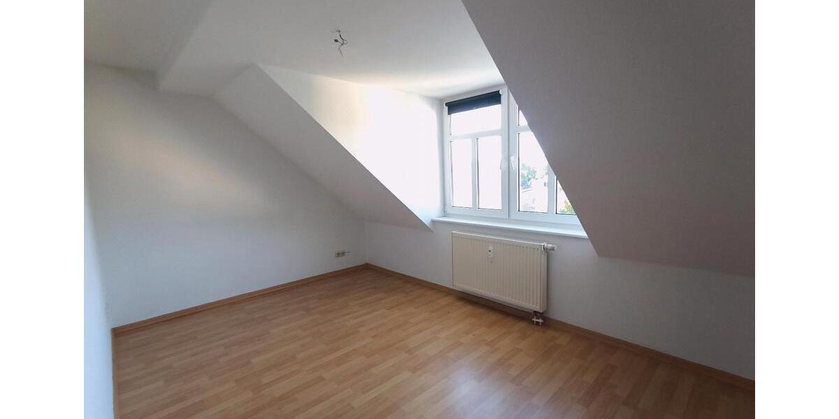 Dachgeschoßwohnung Gera Alt-Bieblach - 3 Zimmer, 61 m&sup2;, 530&euro; | Angebot:27722133
