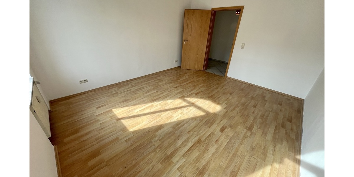 Super 3 Raum Wohnung mit Balkon und Wanne in der Geraer Innenstadt! - 3- Gera Alt-Bieblach | Angebot:26336977