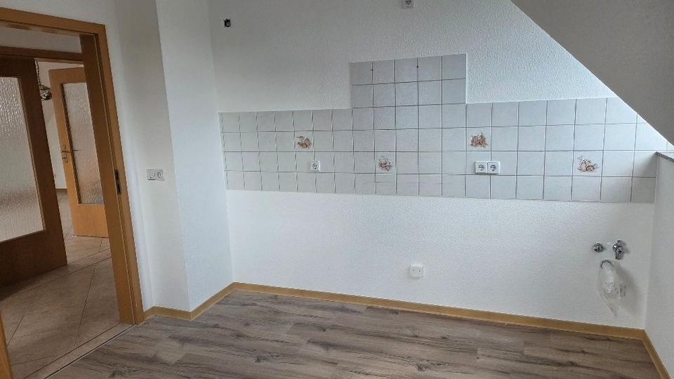 Maisonettenwohnung Mohlsdorf-Teichwolframsdorf Teichwolframsdorf - 2 Zimmer, 60 m&sup2;, 380&euro; | Angebot:26426112