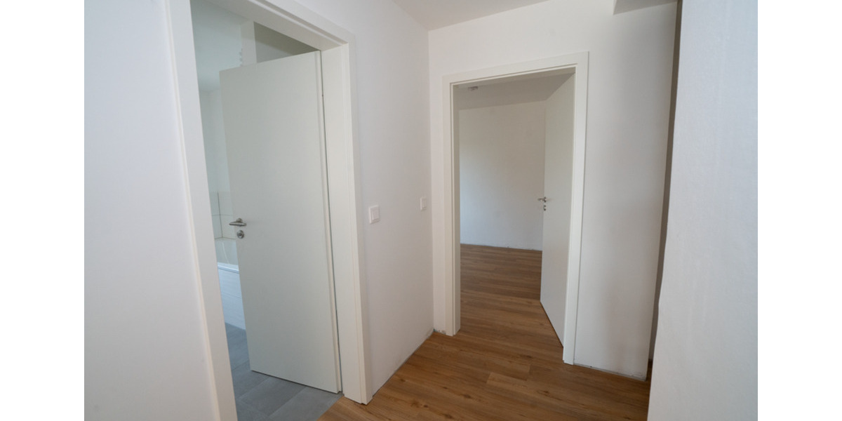 Etagenwohnung Altenburg - 4 Zimmer, 92 m&sup2;, 642&euro; | Angebot:24550815