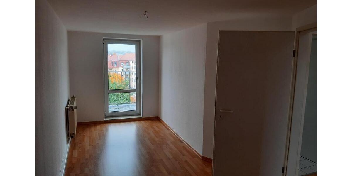 Dachgeschoßwohnung Gera - 3 Zimmer, 86 m&sup2;, 520&euro; | Angebot:26545271