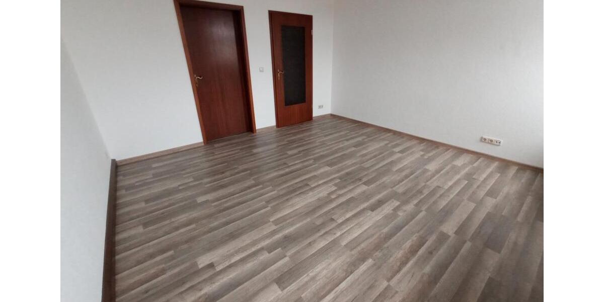 Etagenwohnung Schmölln - 2 Zimmer, 37 m&sup2;, 235&euro; | Angebot:26268427