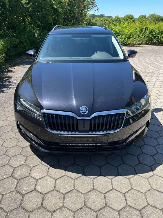 Skoda Superb 109.366 km 16.950 € Crimmitschau 08451