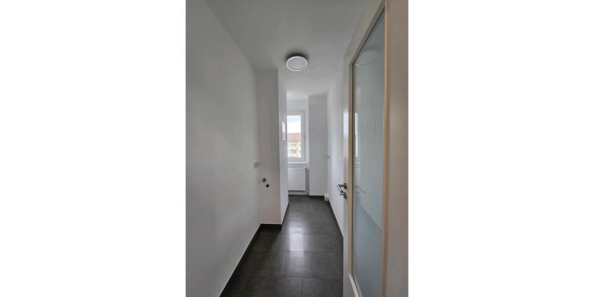 2, 5 - Zimmerwohnung kernsaniert zu verkaufen 2.5 zimmer