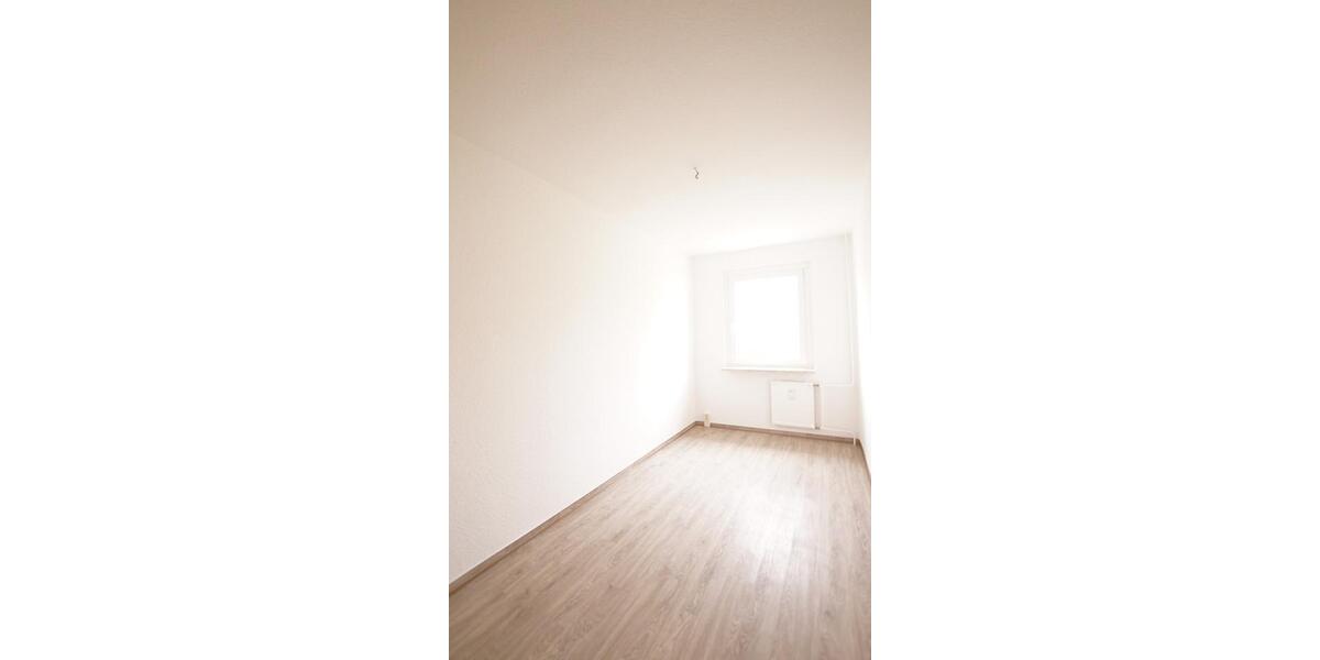 Etagenwohnung Triptis - 4 Zimmer, 69 m&sup2;, 415&euro; | Angebot:26179984