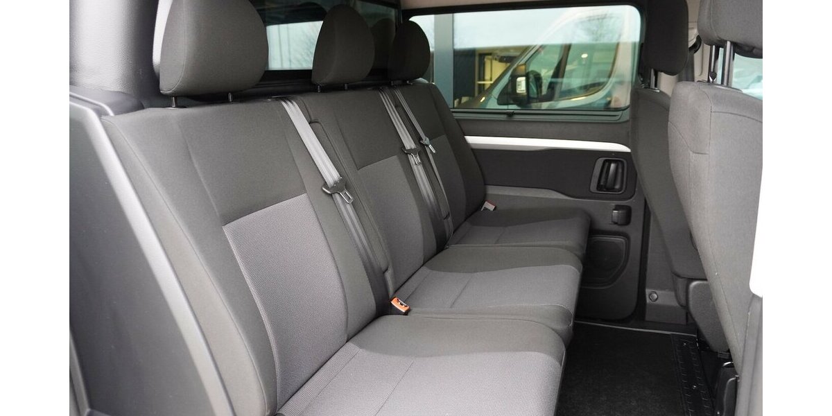 Fiat Scudo MultiCab L2 145 / Sitzheizung + Navi 48.952 km 26.775 &euro; Münchenbernsdorf 07589