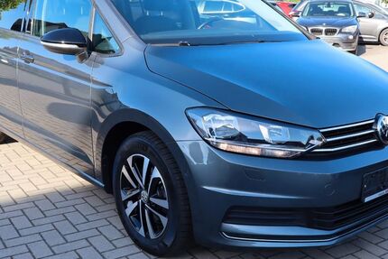 VW Touran 115.100 km 17.990 &euro; Kretzschau 06712