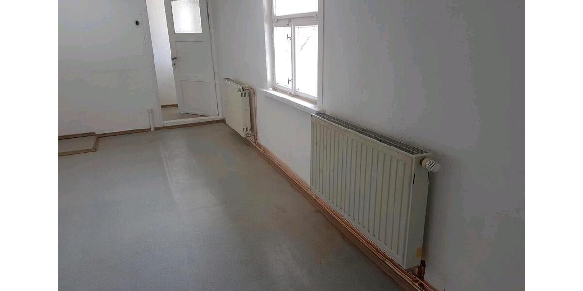 Etagenwohnung Meuselwitz - 8 Zimmer, 160 m&sup2;, 1.200&euro; | Angebot:26321990