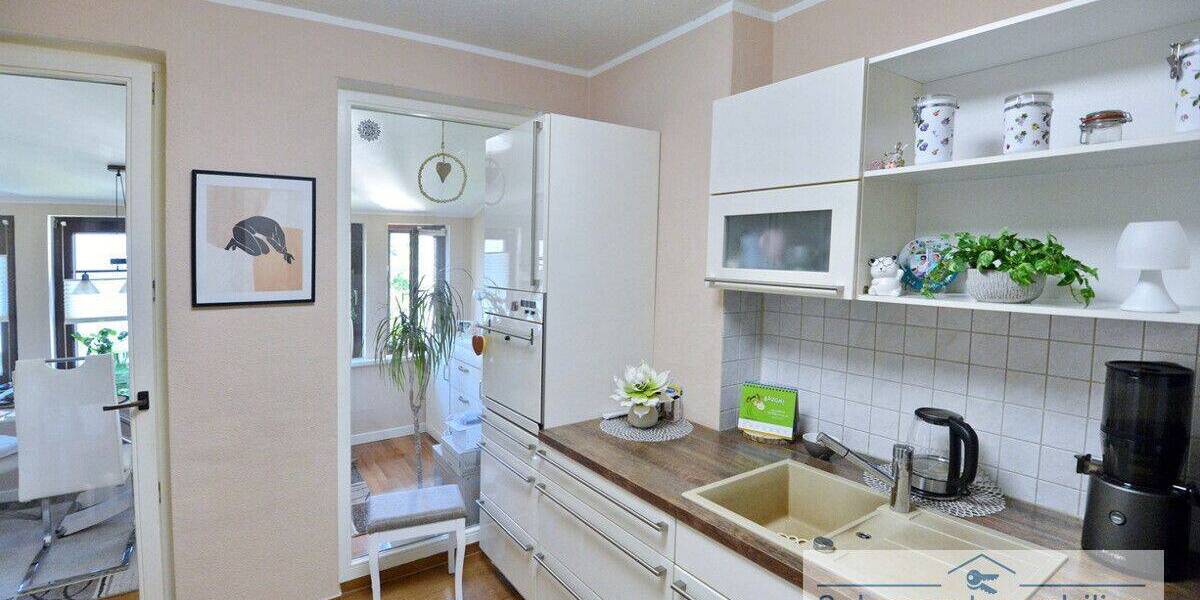 Etagenwohnung Meerane - 3 Zimmer, 84 m&sup2;, 510&euro; | Angebot:26879089