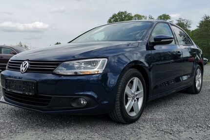 VW Jetta 174.519 km 5.959 &euro; Schleifreisen 07629