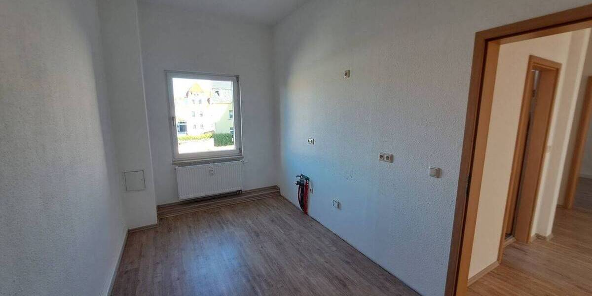 Etagenwohnung Crimmitschau - 3 Zimmer, 76 m&sup2;, 450&euro; | Angebot:26807688