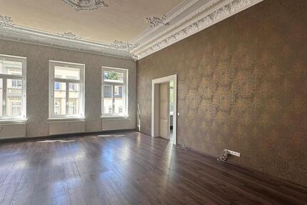 MEERANE: Luxuriöse 4-Raum-Wohnung mit ca. 154 m², Whirl-Poolwanne & einem gepflegten Garten in zentraler Lage von Meerane zimmer