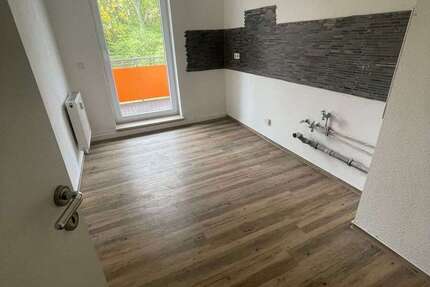 Wohnung zum Mieten in Zeitz 344,03 € 64.91 m² 3 zimmer