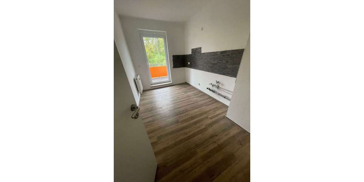 Wohnung zum Mieten in Zeitz 344,03 € 64.91 m² 3 zimmer