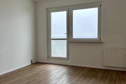 Wohnung Gera Lusan - 3 Zimmer, 66 m&sup2;, 396&euro; | Angebot:26461091