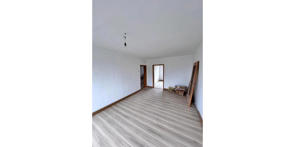 Etagenwohnung Neustadt an der Orla - 3 Zimmer, 70 m&sup2;, 390&euro; | Angebot:26431103