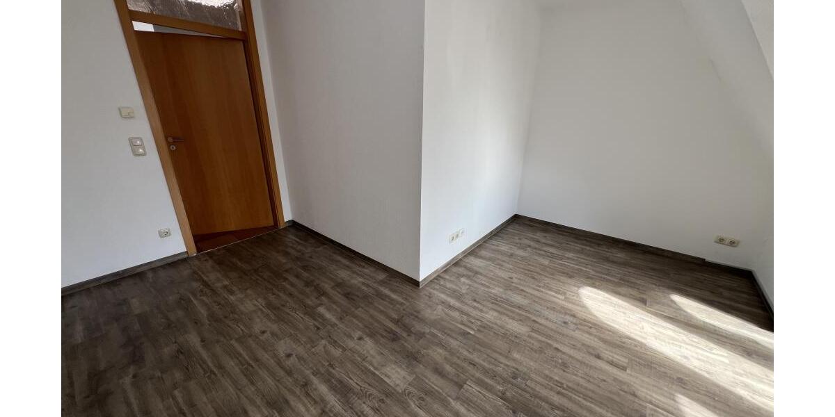 Was für ein Ausblick! 4 Raum Dachgeschoss-Wohnung mit Terrasse! - Etagenwohnung Gera | Angebot:26348904