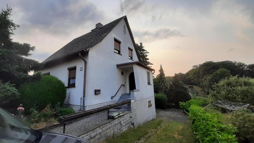 Einfamilienhaus in sehr ruhiger Dorflage, sofort beziehbar - Einfamilienhaus Hermsdorf | Angebot:26095731