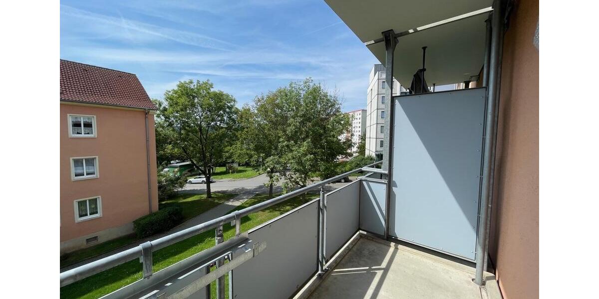 Etagenwohnung Gera Alt-Bieblach - 3 Zimmer, 64 m&sup2;, 384&euro; | Angebot:24254133