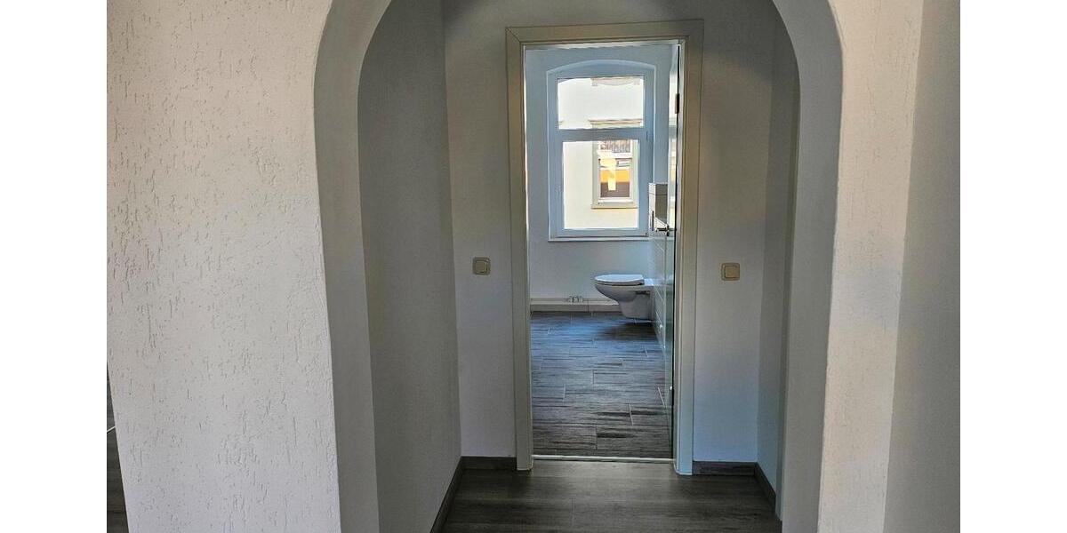 Etagenwohnung Greiz - 2 Zimmer, 77 m&sup2;, 420&euro; | Angebot:26167965