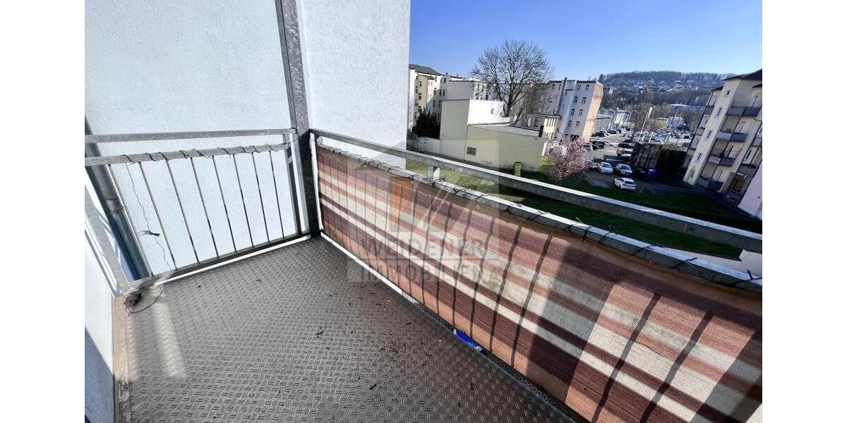 Etagenwohnung Gera - 2 Zimmer, 60 m&sup2;, 360&euro; | Angebot:25590660