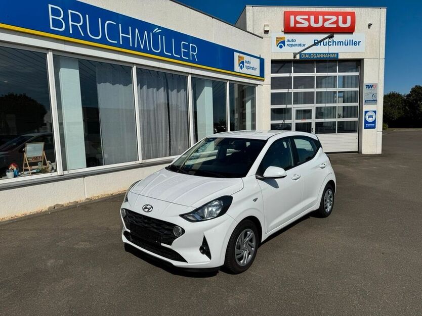 i10
