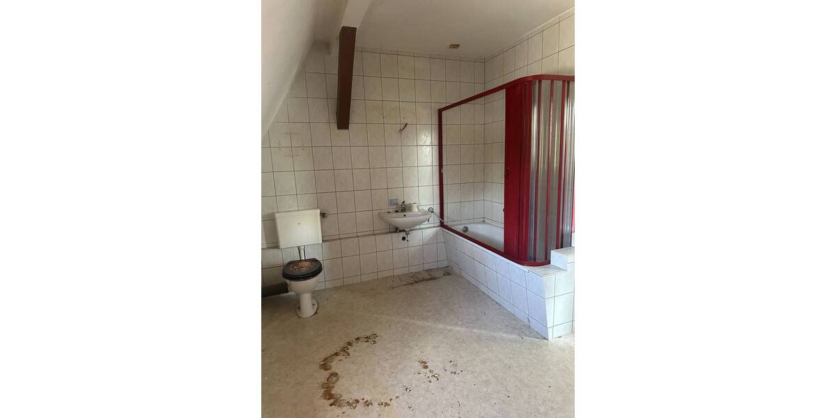 Mehrfamilienhaus, Wohnhaus Werdau Steinpleis - 2 Zimmer, 267 m&sup2;, 199.000&euro; | Angebot:26851408