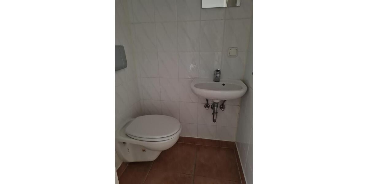 Erdgeschoßwohnung Gera - 2 Zimmer, 55 m&sup2;, 450&euro; | Angebot:27722134