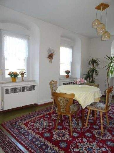 Etagenwohnung Auma-Weidatal Auma - 4 Zimmer, 105 m&sup2;, 450&euro; | Angebot:26360223