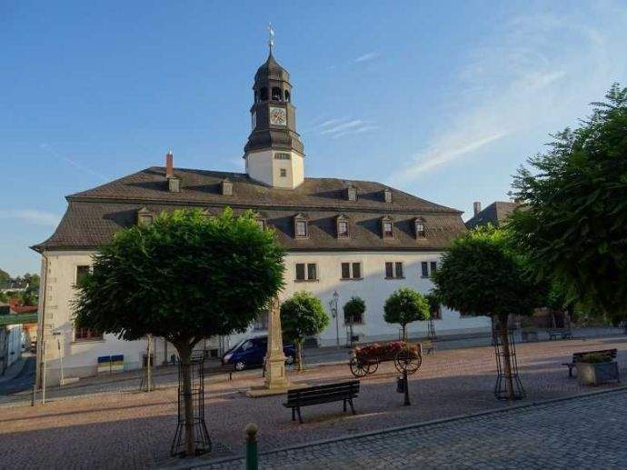 Etagenwohnung Auma-Weidatal Auma - 4 Zimmer, 105 m&sup2;, 450&euro; | Angebot:26360223