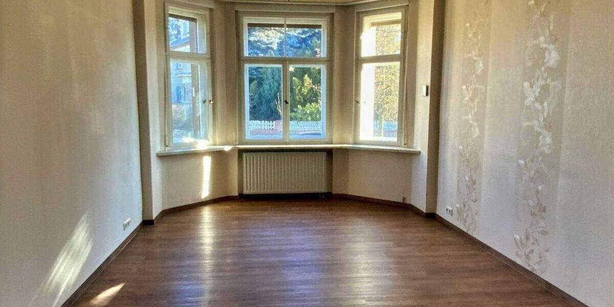 Einfamilienhaus Neustadt - 7 Zimmer, 225 m&sup2;, 250.000&euro; | Angebot:25673078