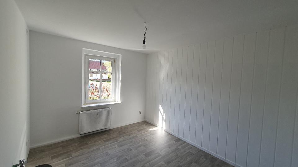 Etagenwohnung Schmölln - 4 Zimmer, 107 m&sup2;, 560&euro; | Angebot:26223221