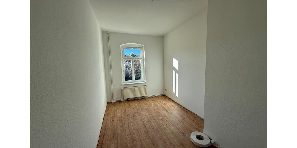 Etagenwohnung Gera Debschwitz - 3 Zimmer, 59 m&sup2;, 372&euro; | Angebot:24337913