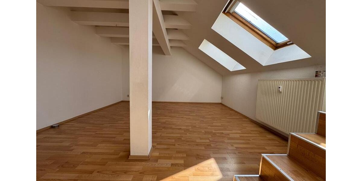 attraktive 3-Raum Wohnung ***TOP*** im DG, in bester Lage in Gera 3 zimmer