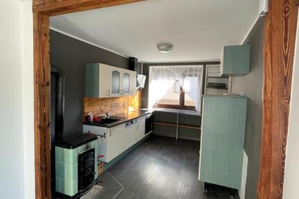 Wohnung Bad Klosterlausnitz - 5 Zimmer, 160 m&sup2;, 1.000&euro; | Angebot:25527515