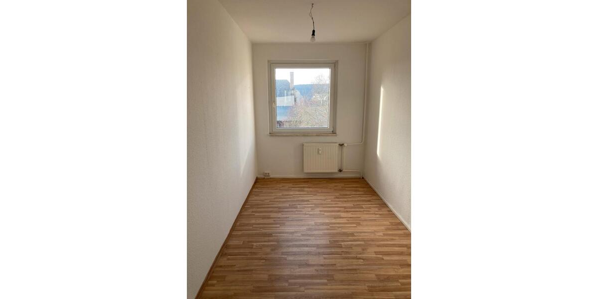 Etagenwohnung Gera - 4 Zimmer, 88 m&sup2;, 500&euro; | Angebot:24976161