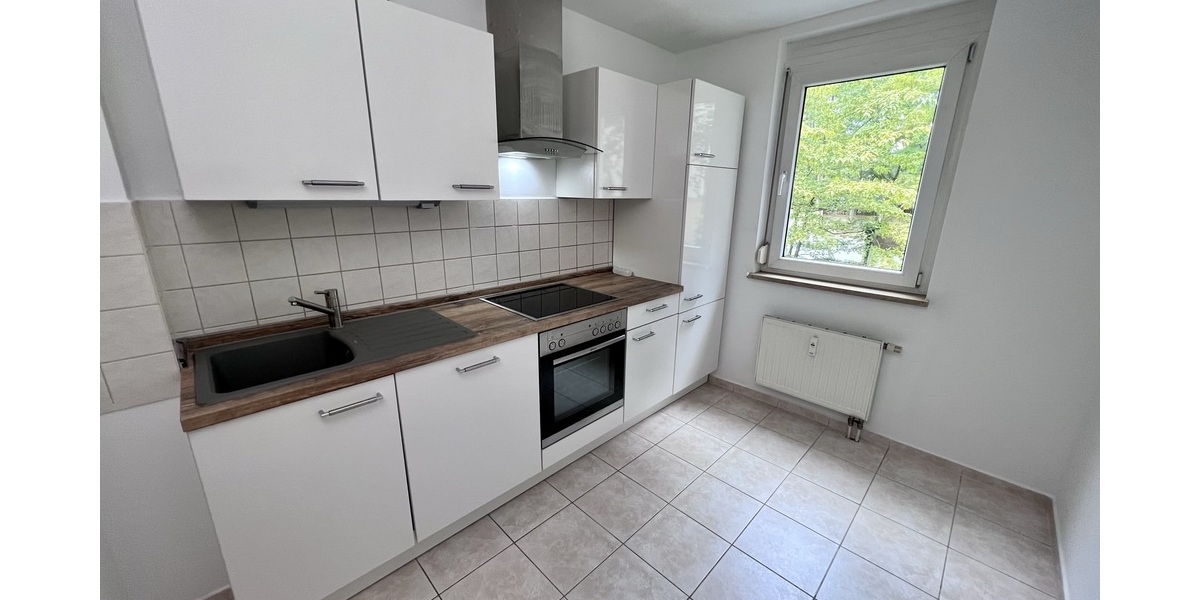 Idyllisch wohnen! 3-Raum Wohnung mit Einbauküche, Wanne und Süd-Balkon. - Etagenwohnung Gera Alt-Bieblach | Angebot:27022991