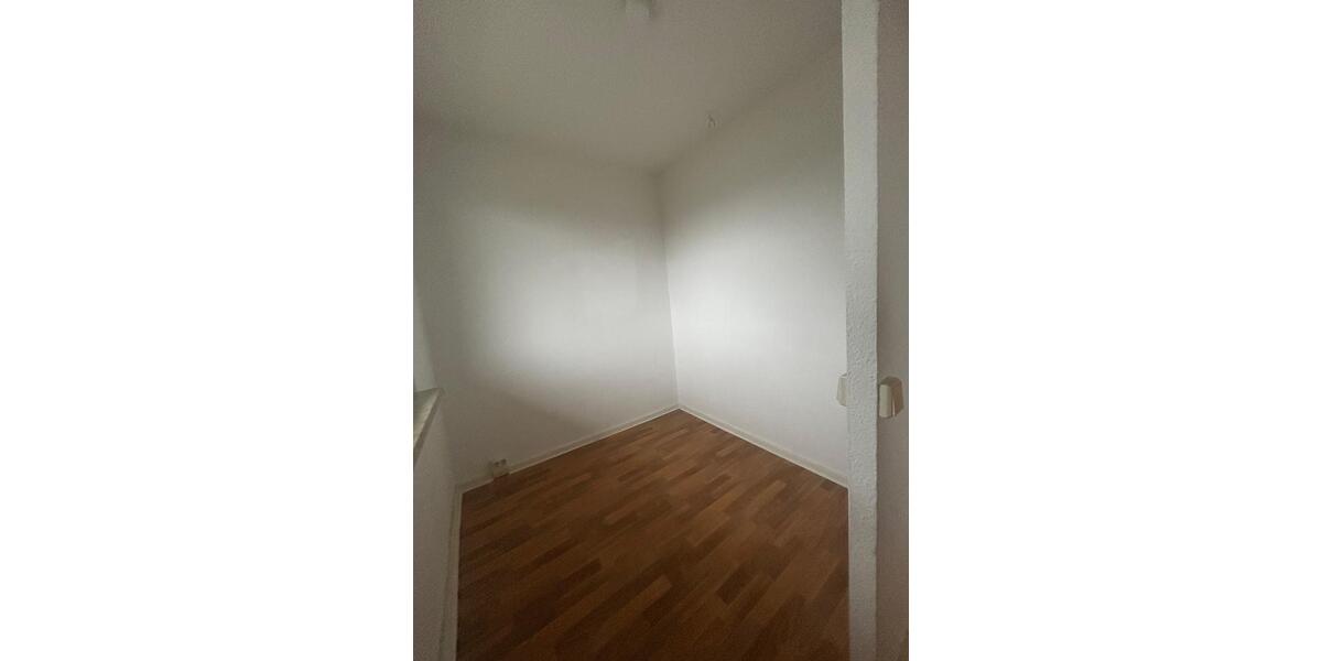 Etagenwohnung Gera Lusan - 1 Zimmer, 34 m&sup2;, 220&euro; | Angebot:26623726