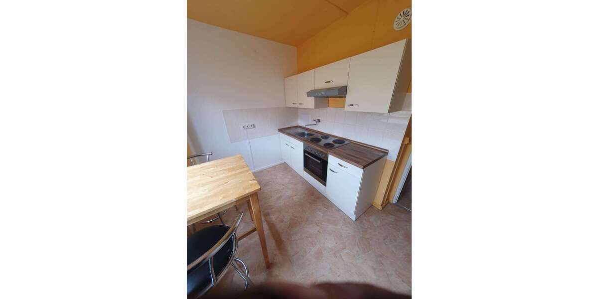 Praktische 2 Zimmer-Wohnung mit Balkon und Einbauküche - Appartement Schmölln | Angebot:26204265