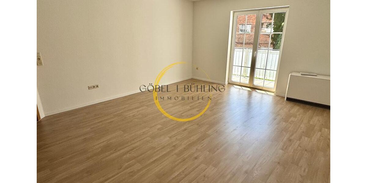Etagenwohnung Weida - 2 Zimmer, 66 m&sup2;, 330&euro; | Angebot:26444052