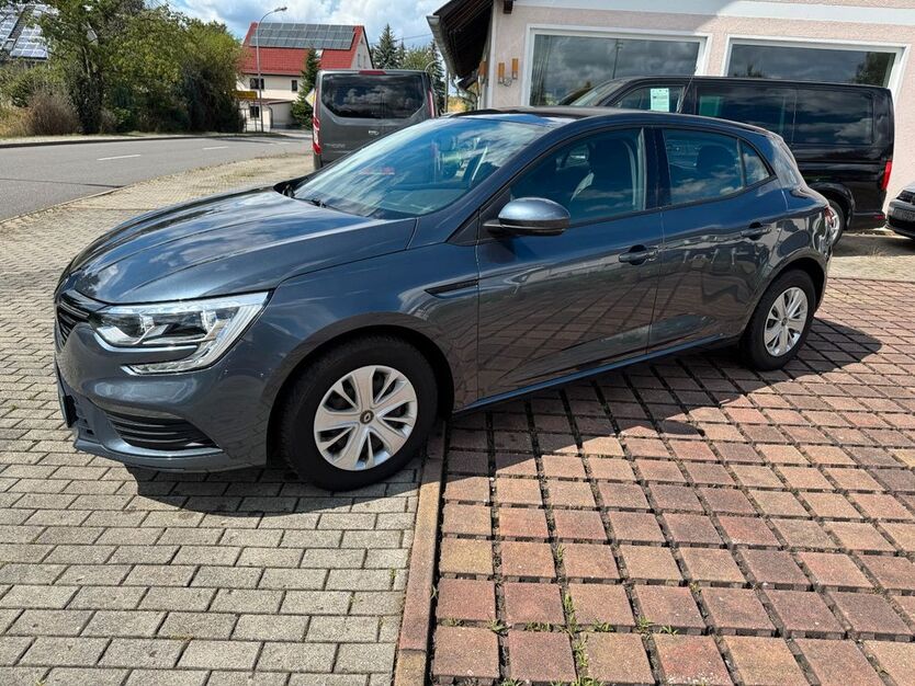 Renault Megane 111.791 km 9.999 € Nobitz 04603