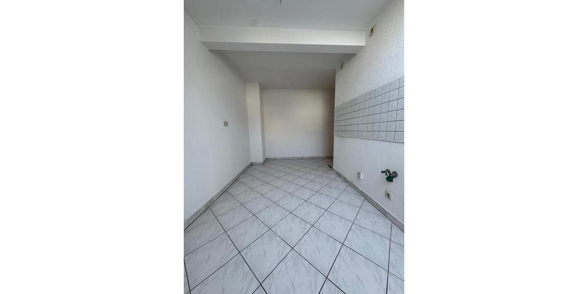 attraktive 3-Raum Wohnung ***TOP*** im DG, in bester Lage in Gera 3 zimmer